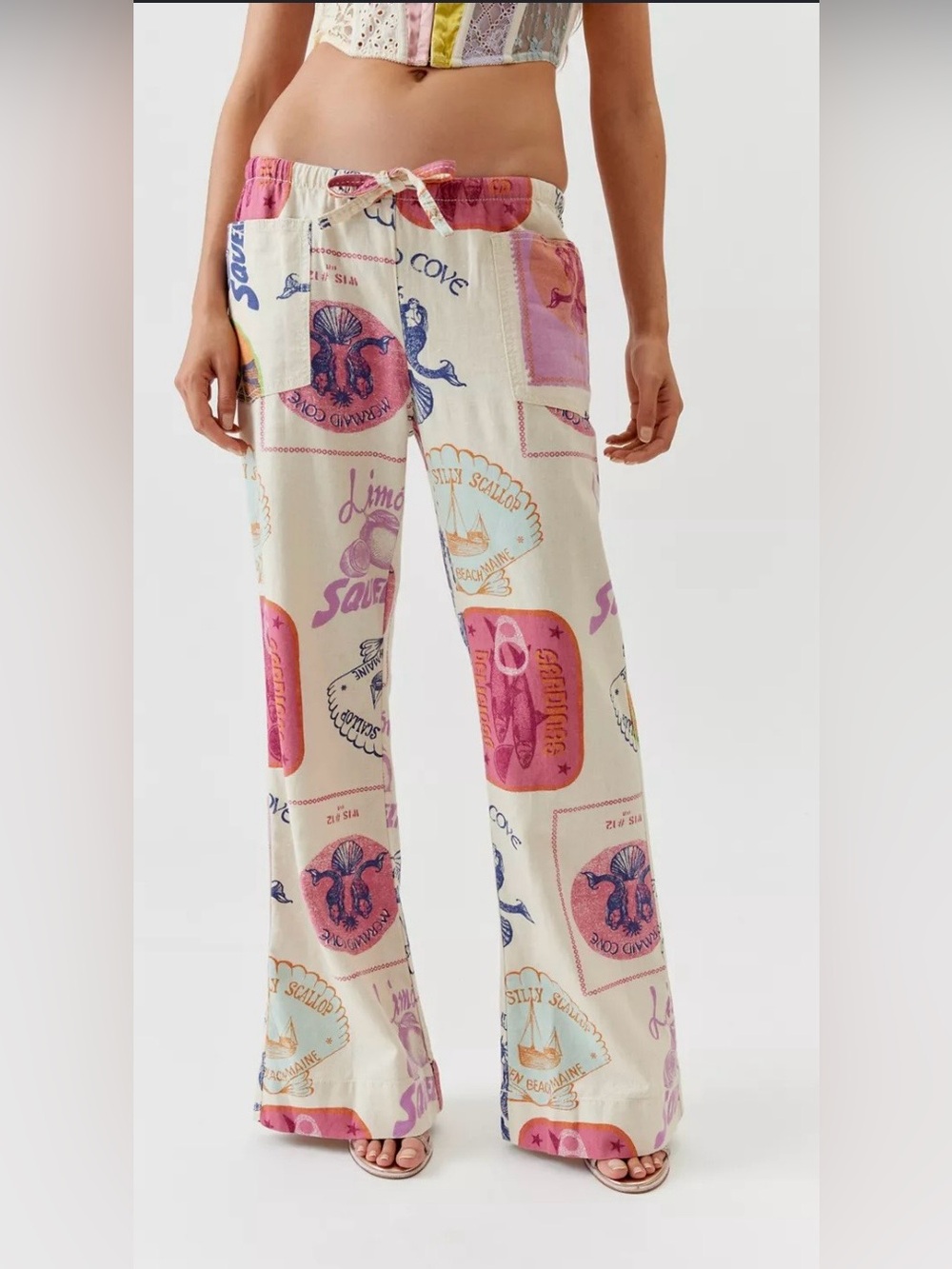 Women's Printed ANGEL KISS. Size large.